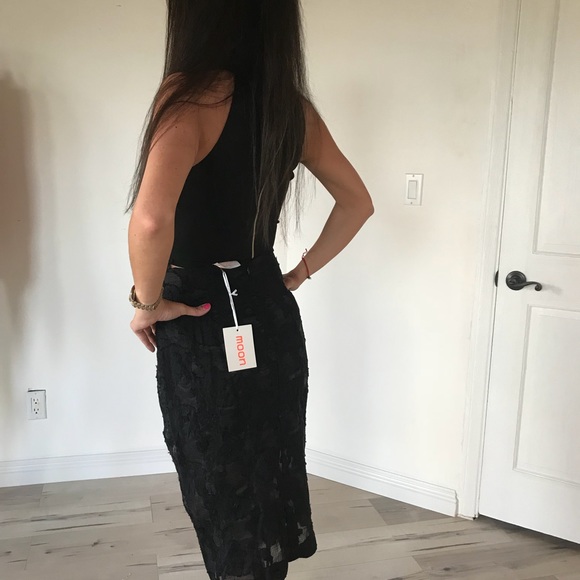 Black pencil skirt - Picture 3 of 4